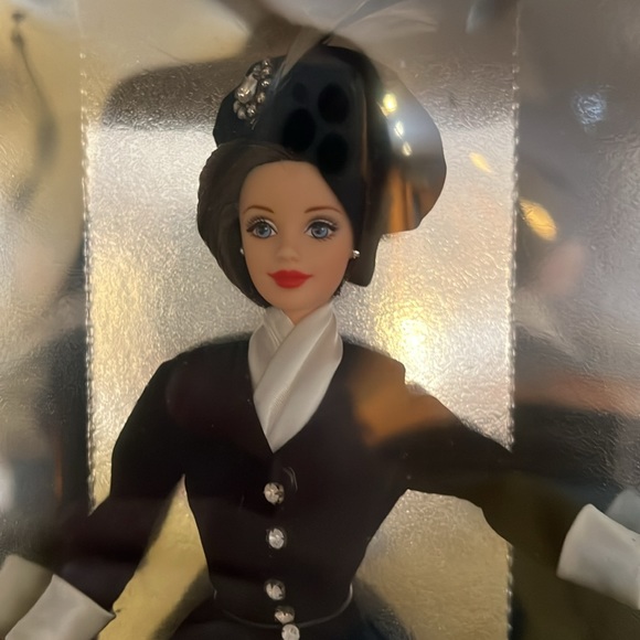 Romantic Interlude Fashion Barbie Doll NIB Collectible Classique - Picture 4 of 9